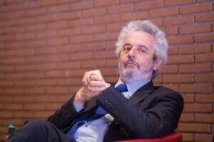 Nicola Piovani: “Basta sottofondo musicale nei locali, bollino per quelli free”
