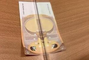 “No, sui 50 euro non c’è il Demonio”: Bce costretta a rassicurare i bulgari