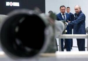 “Putin come Trump, aperto a soluzione pacifica in Ucraina”, il Cremlino risponde al tycoon