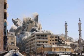 Tank di Israele a Gaza City, Netanyahu: “Intensa operazione di terra”. Commissione indipendente Onu: “In corso genocidio”