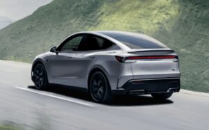 Tesla lancia la Nuova Model Y Performance