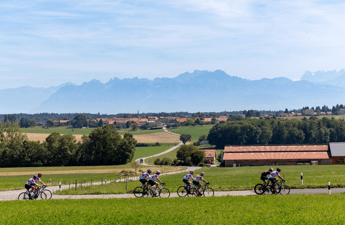 Tumori, staffetta ciclistica Bms da Monaco a Londra per raccolta fondi