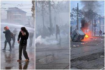 Askatasuna, a Torino “in 2000” a corteo contro sgombero centro sociale: scontri con forze dell’ordine