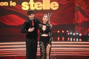 Ballando, Delogu ‘esausta’ prima della finale: “Stiamo provando a sopravvivere”