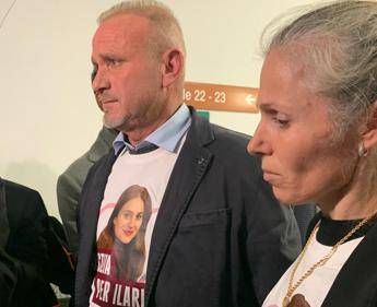Femminicidio Ilaria Sula, i genitori in aula processo a Samson: “Ci disse ‘non la toccherei mai’”