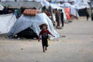 Gaza, appello dell’ambasciatrice: “L’Italia riconosca la Palestina e il Papa entri nell’inferno della Striscia”