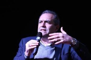Luigi De Magistris: “Mi ricandido sindaco di Napoli, partita aperta con Manfredi”