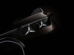 Mercedes-Benz VLE: il nuovo MPV elettrico debutta a Stoccarda nel 2026