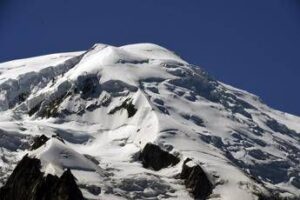 Monte Bianco è più basso, l’allarme degli esperti: perché e di quanto