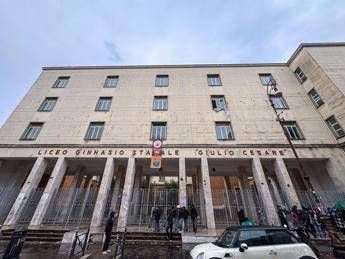 Nuova ‘lista stupri’ nel bagno del liceo Giulio Cesare di Roma: annullati i viaggi d’istruzione
