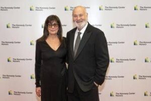 Omicidio di Rob Reiner e della moglie, bloccata la diffusione dei referti medici