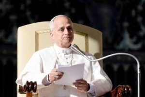 Papa Leone sta studiando tedesco su Duolingo, e gli utenti lo riconoscono