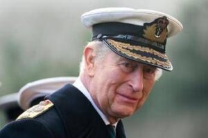 Re Carlo e l’onorificenza… per la tata: il (raro) premio in arrivo nella famiglia reale