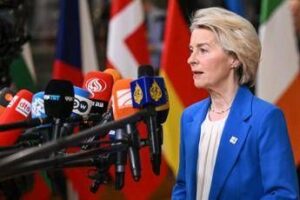 Ucraina, prestito a Kiev senza asset russi: cosa prevede l’accordo Ue