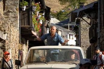 Zalone domina il botteghino: altri 8 milioni a Santo Stefano e ‘Buen Camino’ supera i 13,5 milioni