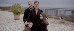 ‘AncheSeLiOdio’, arriva il thriller che esplora la famiglia nell’era digitale