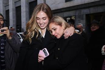 Chiara Ferragni prosciolta, l’affetto di amici e famiglia: “Per sempre al tuo fianco”
