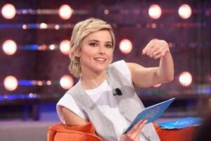 Da noi… a ruota libera, oggi domenica 4 gennaio: anticipazioni e ospiti