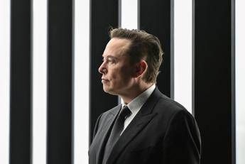 Elon Musk, viaggio su Marte rimandato: “Costruirò una città sulla Luna”