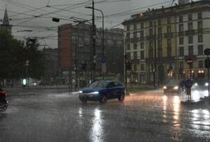 Prima perturbazione del 2026 in arrivo, ecco freddo e piogge intense: le previsioni meteo