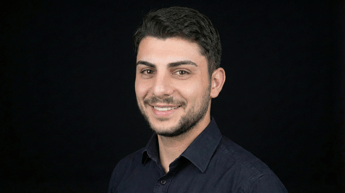 Shadow Ai: 68% dei dipendenti italiani la usa di nascosto, rischio milioni per le pmi