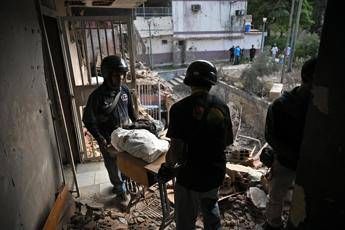 Venezuela, Caracas: “100 i morti in raid Usa”. Feriti Maduro e la moglie