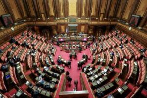 Dl Lavoro, dal salario giusto agli incentivi: via libera al decreto da quasi 1 miliardo