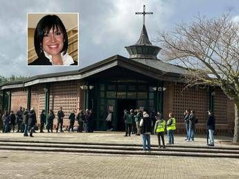 Federica Torzullo, oggi i funerali. Lutto cittadino ad Anguillara