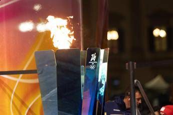 Milano Cortina, via ufficiale alle olimpiadi invernali: cerimonia d’apertura, ospiti e programma