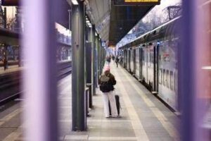 Scioperi, febbraio nero per i trasporti: treni, aerei bus e metro, tutte le date delle proteste