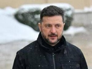 Ucraina, Trump vuole fine guerra entro giugno. Russia usa arma del freddo, Zelensky: “Terroristi”