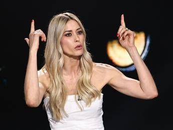 Belve, Elena Santarelli delusa da Chiara Ferragni: “Le sue scuse non me le bevo”