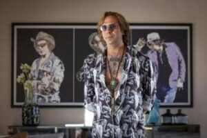 Checco Zalone arriva su Netflix con ‘Buen Camino’, l’annuncio con un video con tutti i suoi personaggi