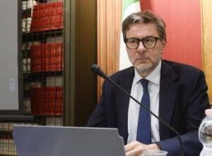 Giorgetti: “Ridotto deficit senza manovre restrittive”