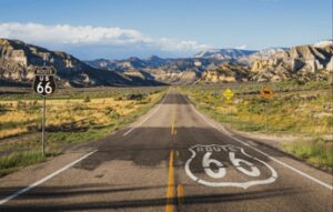 La Route 66 compie 100 anni, il mito americano che ha inventato il viaggio on the road