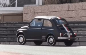 Leclerc, niente supercar ma una storica Fiat 500 personalizzata