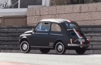 Leclerc, niente supercar ma una storica Fiat 500 personalizzata
