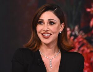 Belen, il messaggio sui social: “Bisogna affrontare il dolore, non nasconderlo”