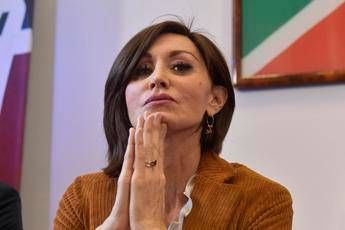 Bernini celebra gli infermieri: “Da 100 anni presenza essenziale”