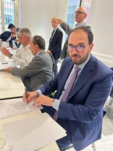 Contratti, rinnovato ccnl lavanderie industriali 2026-2028, per 25mila addetti +188 euro al mese