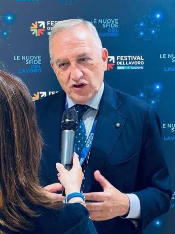 Ebola, Vaia: “Non si rincorra allarmismo e gli spari ad alzo zero”