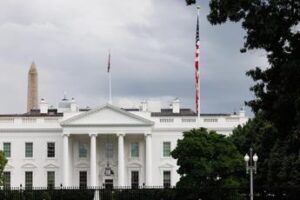 FBI sventa attentato alla Casa Bianca: piano con droni esplosivi e cecchini durante l’evento UFC di Trump