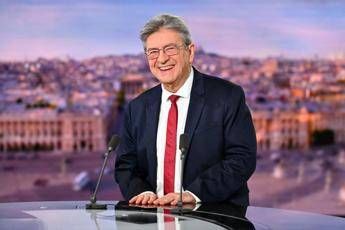 Francia, Melenchon annuncia candidatura all’Eliseo: “Sono il più preparato di Lfi”