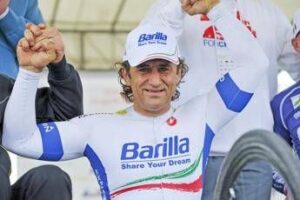 Funerali Zanardi, l’omelia di Don Pozza e l’aneddoto sulla ‘lezione in autogrill’