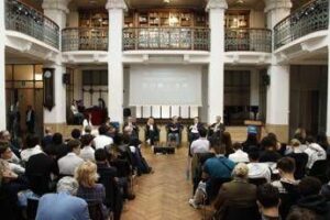 Governance dell’intelligenza artificiale e resilienza nazionale, le nuove direttrici dello sviluppo digitale
