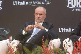 Intervento chirurgico d’urgenza nel weekend per il ministro della Salute Schillaci: “Risolverò in pochi giorni”