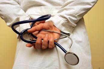Italia ipertesa, pressione alta per il 37% degli uomini e il 23% delle donne