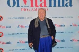 Lino Banfi: “Pensai al suicidio, mio fratello lo capì e mi salvò”