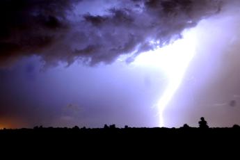 Maltempo e forti temporali al Nord, scatta allerta gialla in due regioni