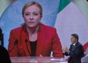 Meloni: “Io furibonda per la campagna di Renzi nelle stazioni? Non è vero”